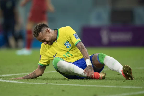 Neymar shares DM with teammate who missed penalty after World Cup elimination